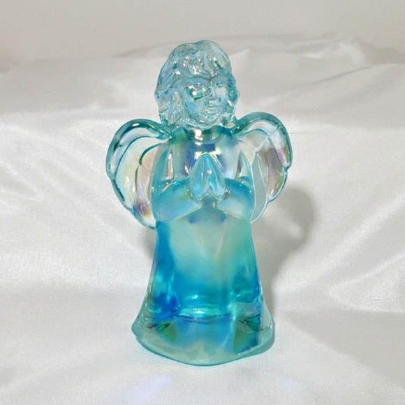 Brand New The Artisans of Fenton Art Glass Angel Figure In Box - Picture 1 of 7